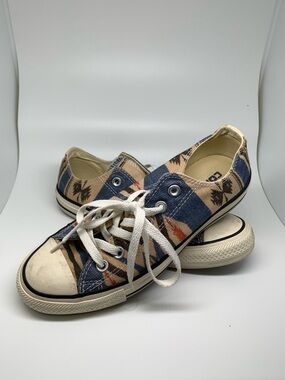 Converse Low Top Sneakers - Blue Tan Pattern